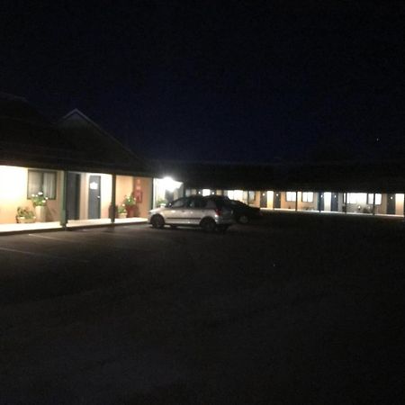 The Bakehouse Motel Goulburn Luaran gambar