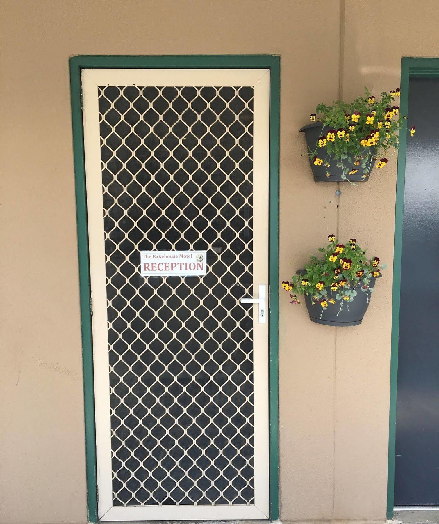 The Bakehouse Motel Goulburn Luaran gambar